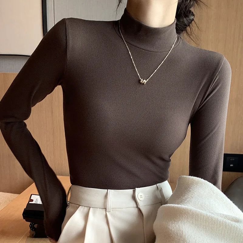 Pull col montant femme
