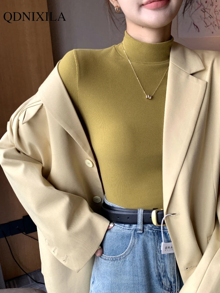 Pull col montant femme