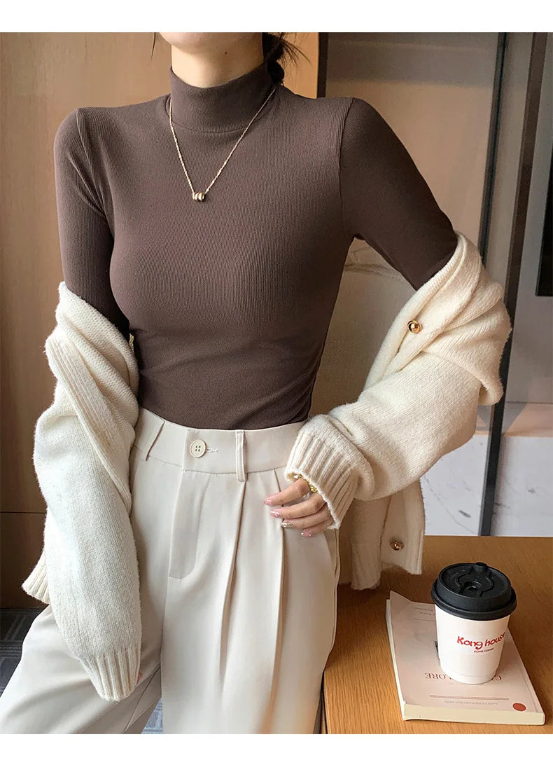 Pull col montant femme