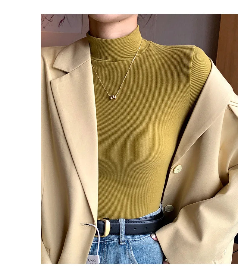 Pull col montant femme